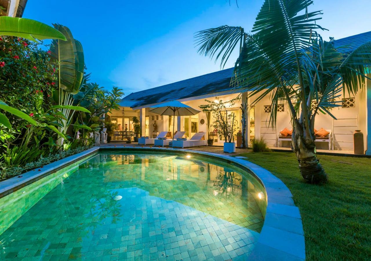 Villa Armani Seminyak  Exterior photo