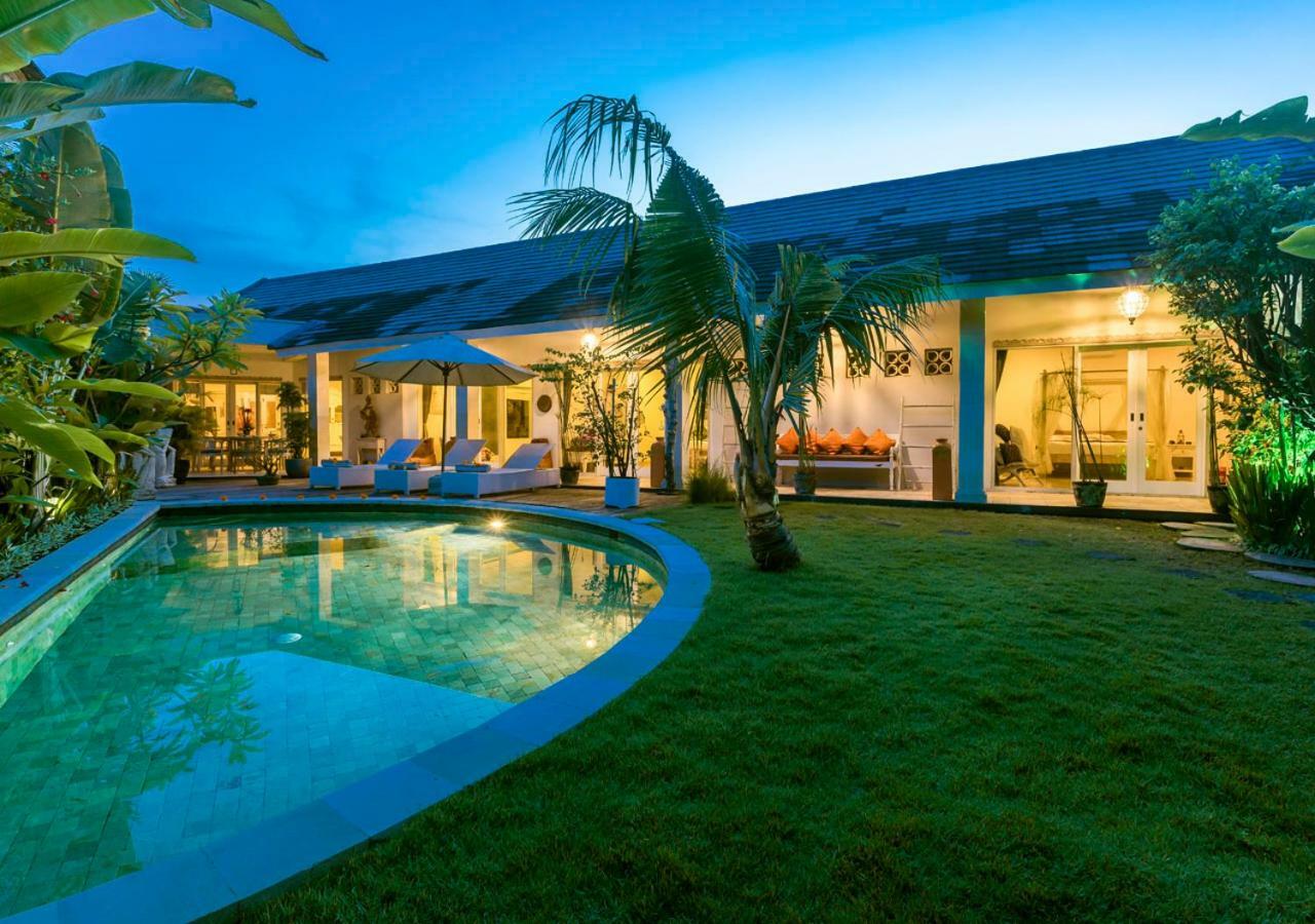 Villa Armani Seminyak  Exterior photo